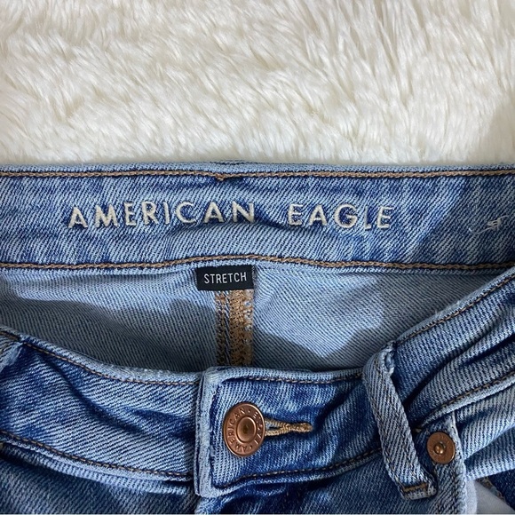 American Eagle Mom Jeans Distressed Stretch Size 6 - Picture 9 of 11